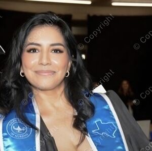 Meet your Posher, Mayra